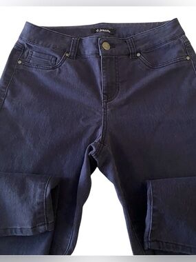D Jeans Women’s Black Skinny Jeans, Size 6 petite.